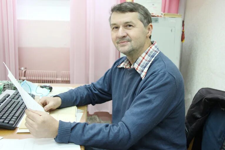 ведущий инженер электроник. инженер микроэлектронщик. ведущий инженер электроник. инженер электроник. инженер электроник.