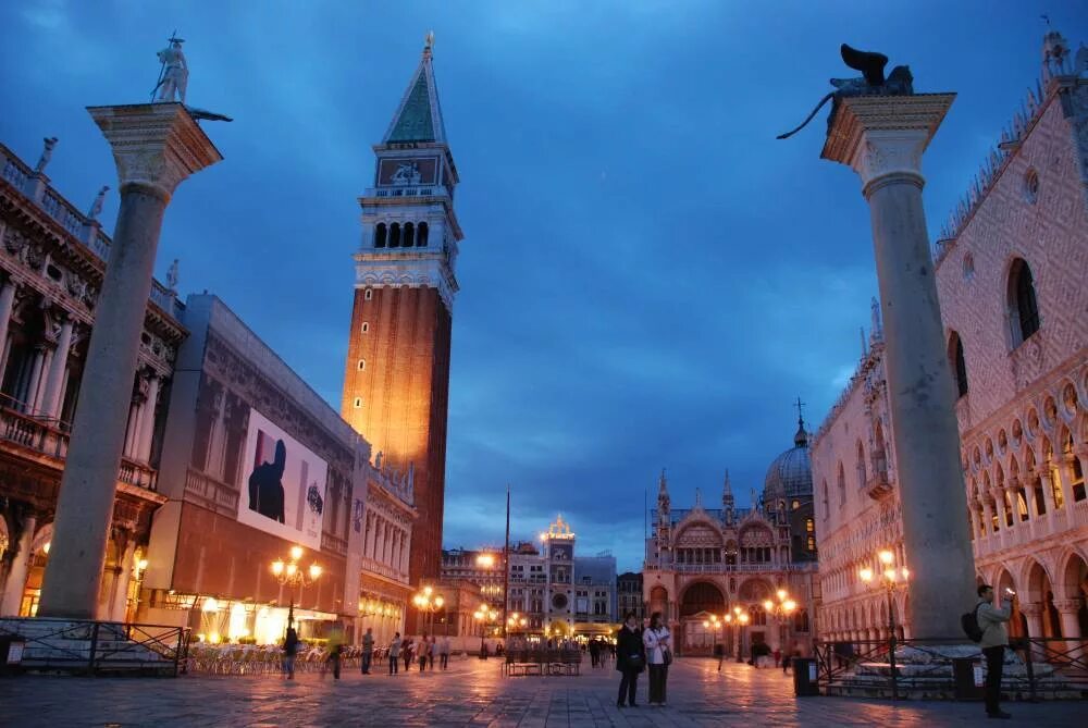 Площадь сан. Венеция площадь Сан Марко. Площадь Пьяцетта Венеция. Башня на площади Сан Марко в Венеции. Кампанила на площади Сан Марко в Венеции.