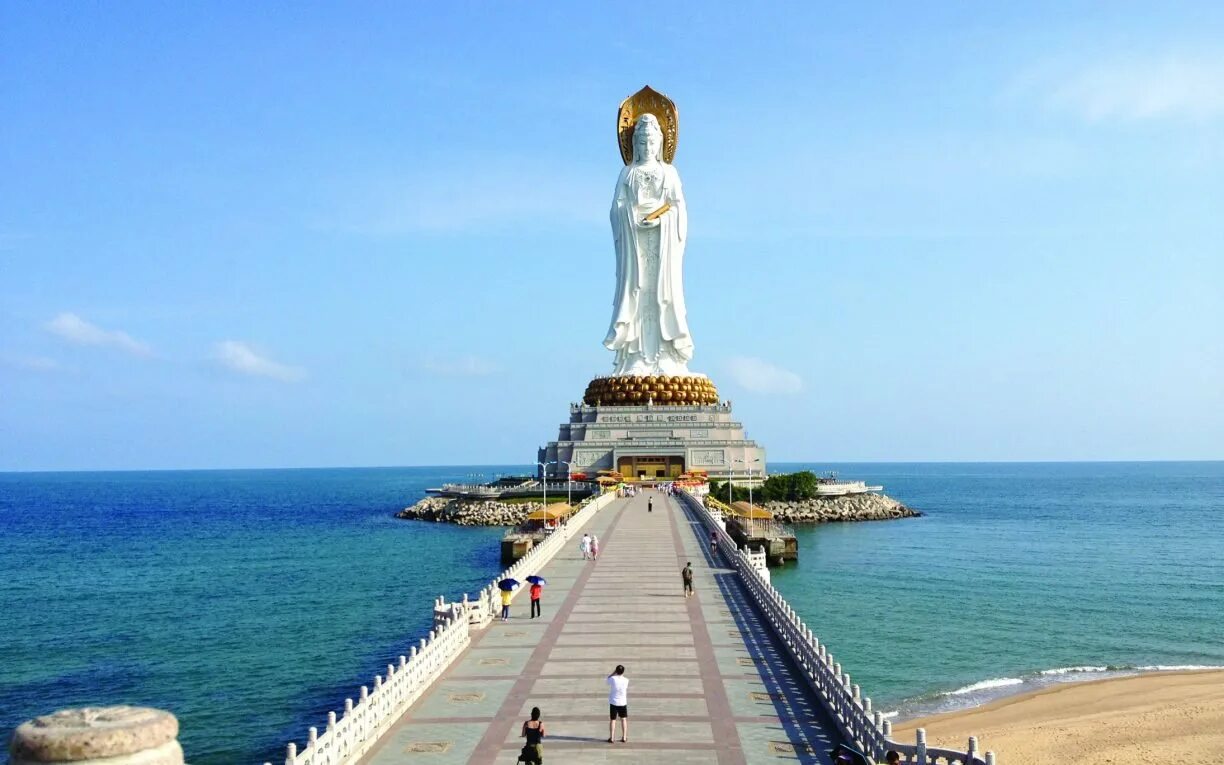 Hainan island sanya. Китай центр буддизма Наньшань. Китай статуя Богини Гуаньинь. Статуя Гуаньинь (Наньшань). Гуань Инь Хайнань.