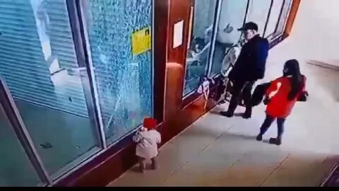 Случай в зоопарке