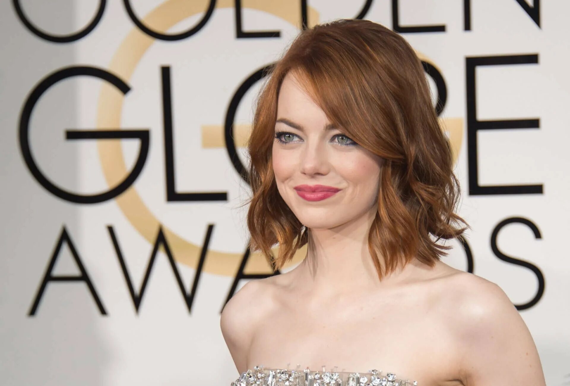 Emma stone poor. EMMF Ston.