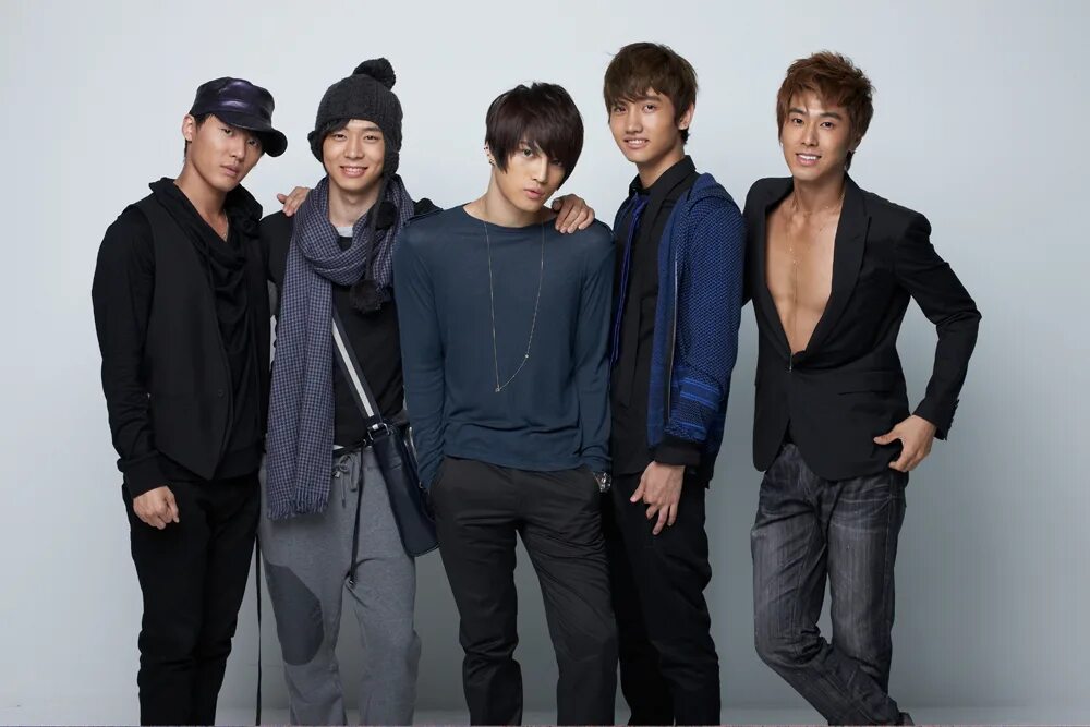 Систер группа корейская. Поп. Ab6ix группа 2020. Бойзбенд корея. Группа tvxq корея.