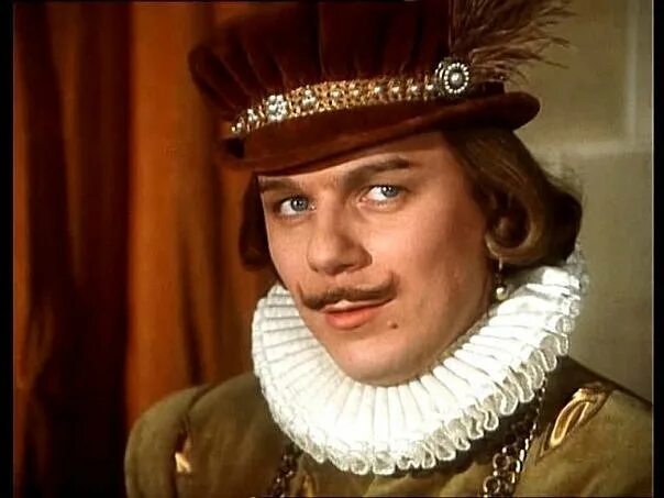 Келюс графиня де монсоро актер. Жак де леви келюс. Келюс шомберг можирон. Келюс сергей виноградов. Жак де леви келюс.