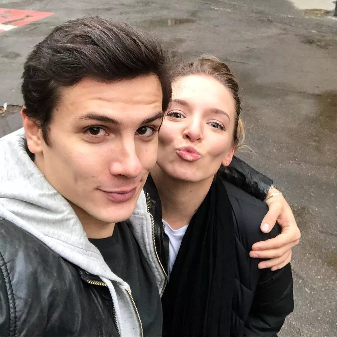 Жена юрия николаенко. Сериал улица катя и соколов. юрий николаенко сериал улица. кристина александрова и юрий николаенко. улица сериал сережа соколов.