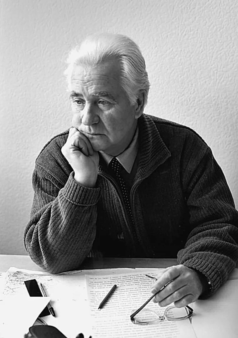 Писатель 85 лет. Роберт васильевич паль. роберт паль васильевич поэты башкортостана. писатель роберт паль. паль роберт васильевич биография.