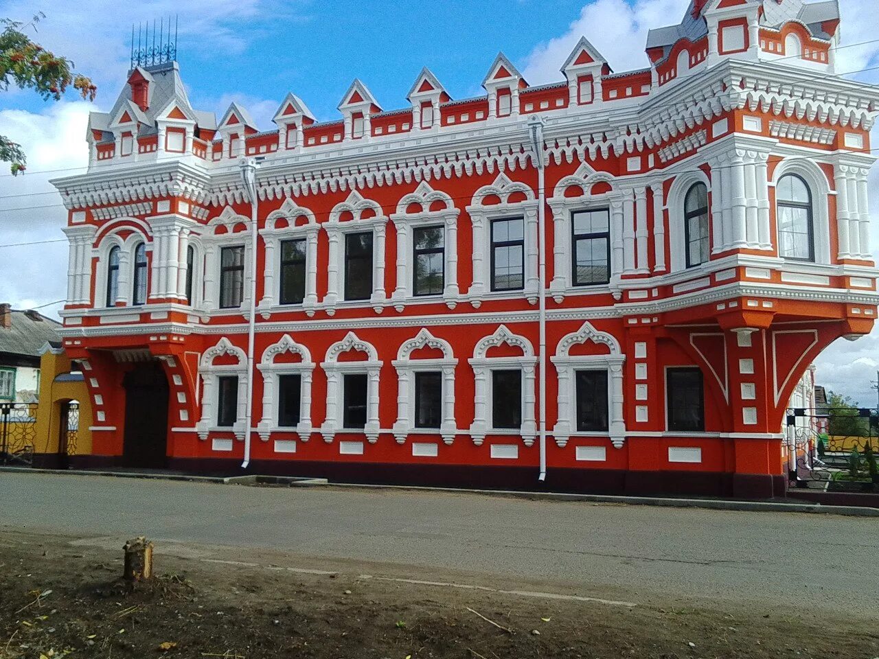 Есть город сарапул. Дом башенина сарапул. дом купца башенина. сарапул дом купца. город сарапул удмуртская республика.