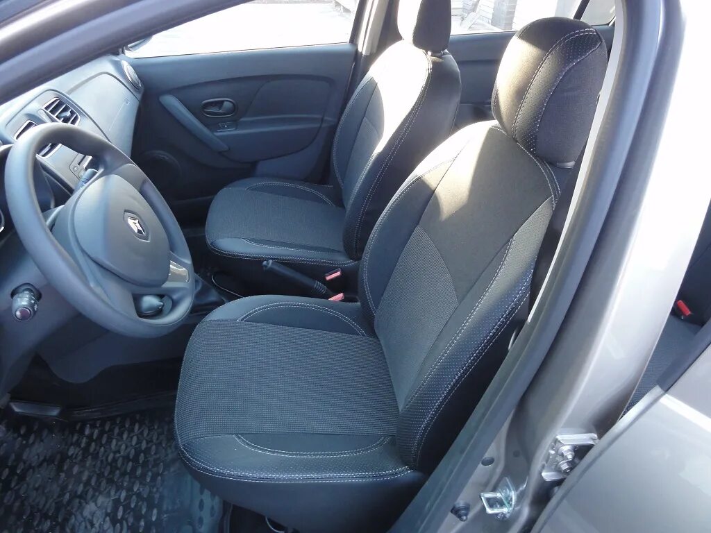 Авточехлы для рено сандеро степвей 2020. Чехлы рено логан 2 ромб белый. Чехлы на сиденья рено логан 2. Авточехлы логан 2. Авточехлы логан 2.