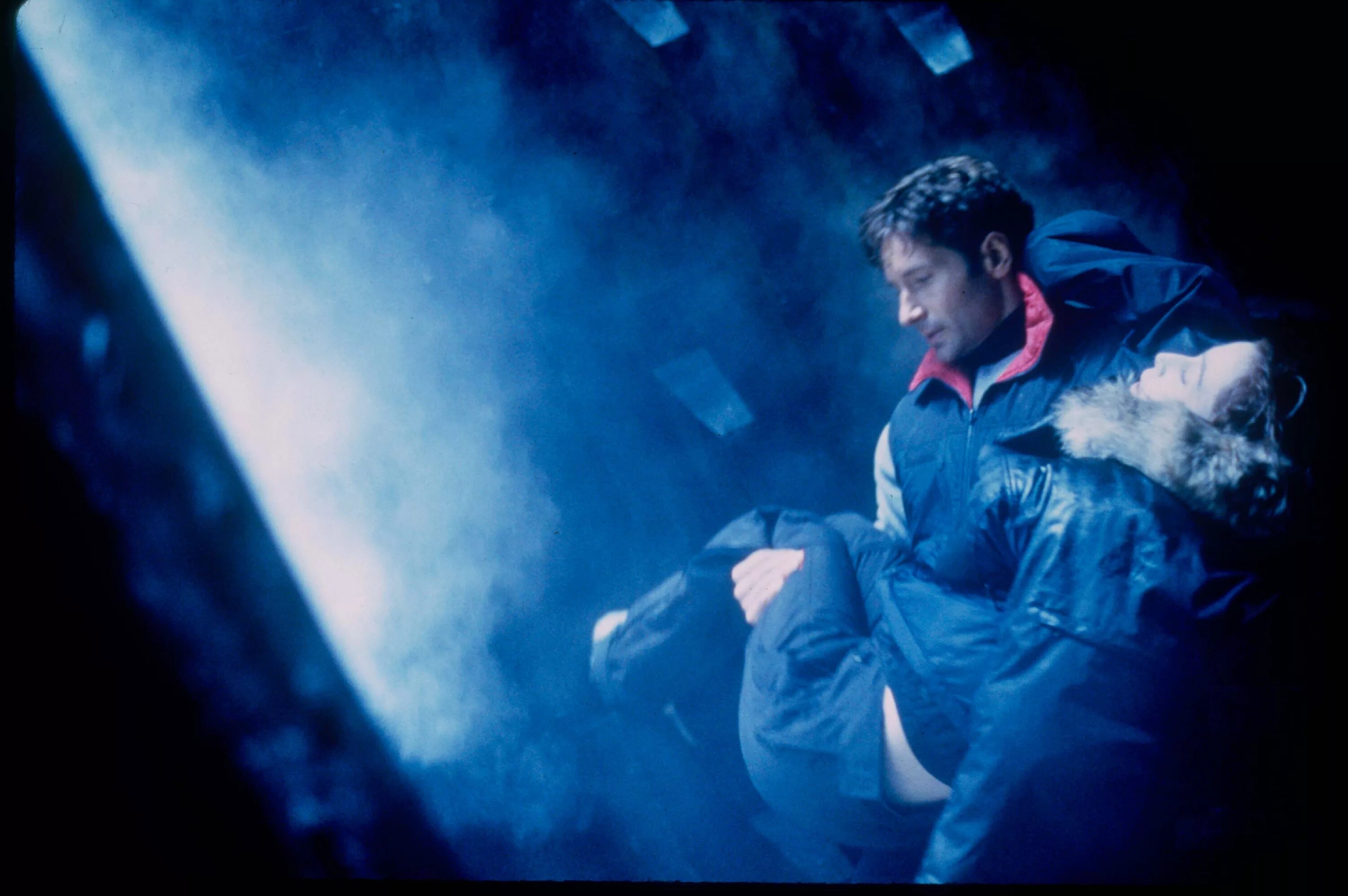 Секретные материалы фильм 1998. Секретные материалы битва за будущее 1998. Секретные материалы: борьба за будущее фильм 1998. Секретные материалы псов-шпионов. Секретные материалы битва за будущее 1998.