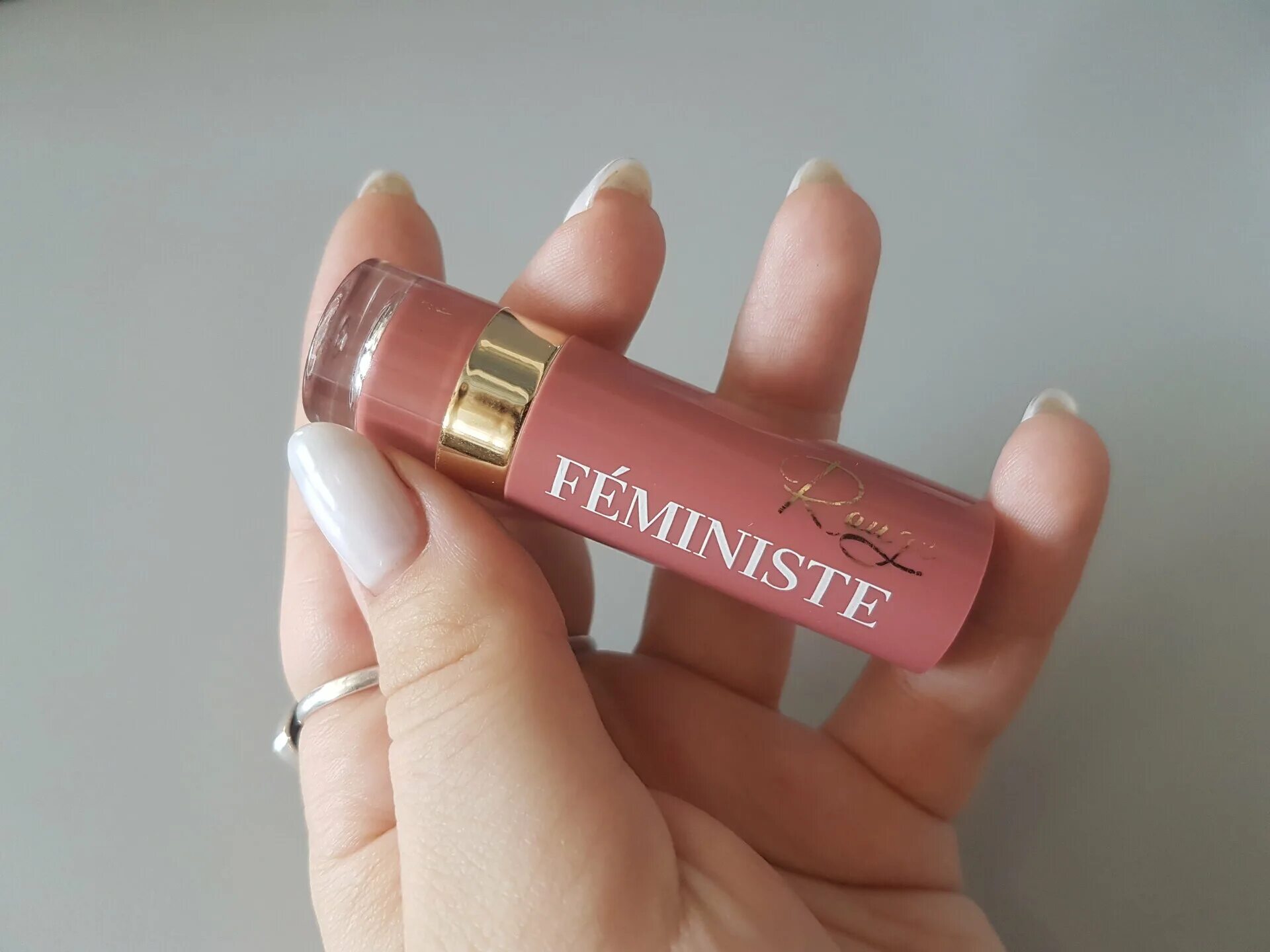 вивьен сабо губная помада rouge. губная помада vivienne sabo. Vivienne sabo feministe. губная помада vivienne sabo rouge feministe. помада вивьен сабо.