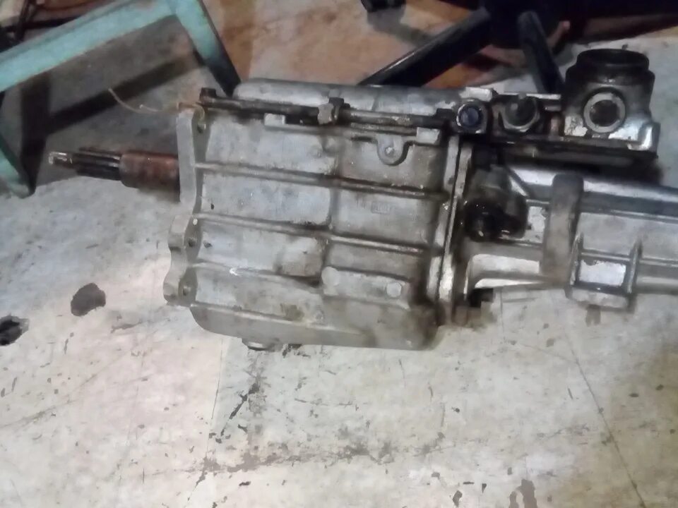 Кпп газ 24. Кпп газ 2410 5 ступенчатая. Кпп газ 24. Кпп волга газ 24. Мкпп газ 24.