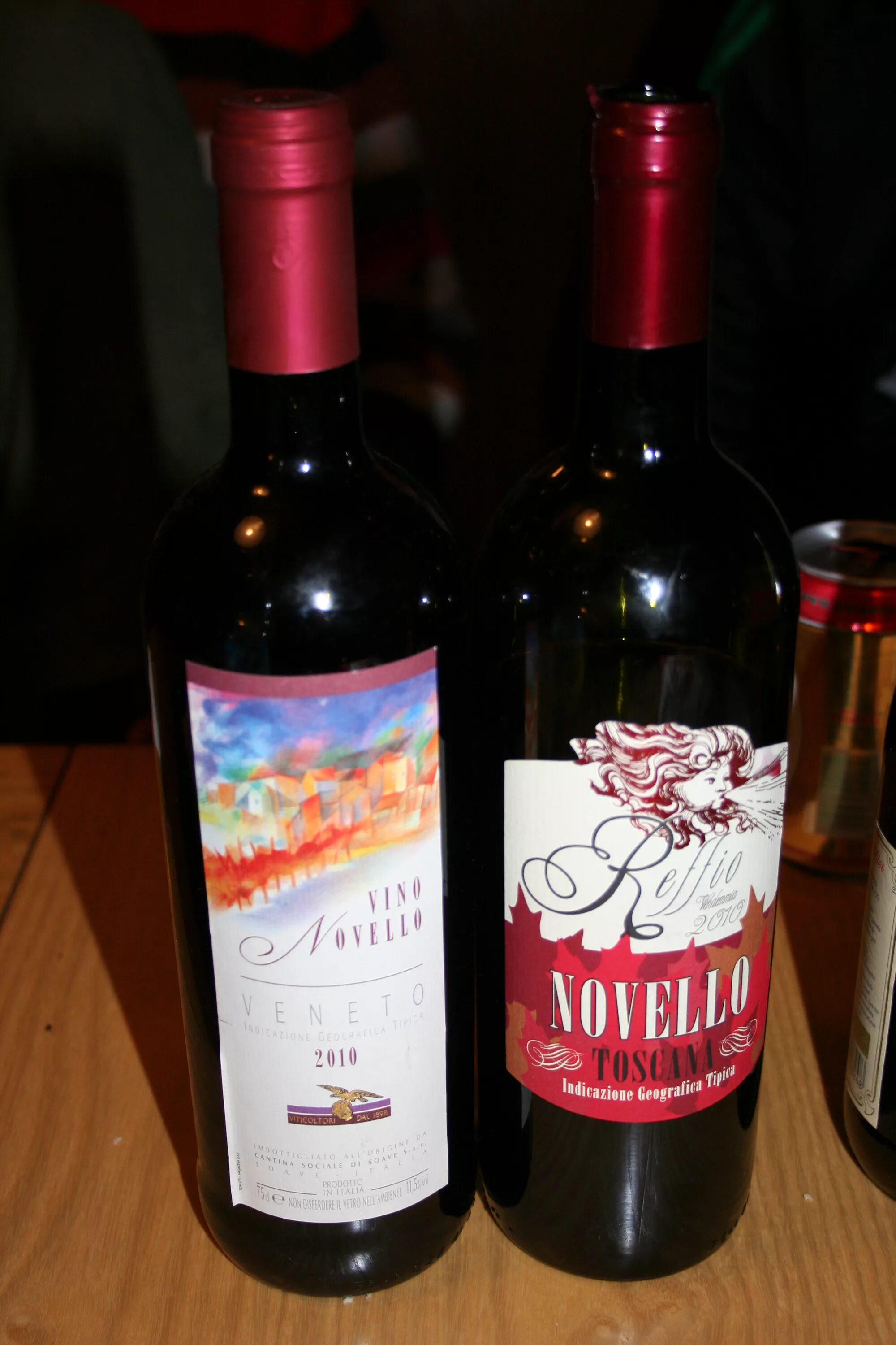 Вино итальянское красное Novello. Молодое вино Италия Новелло. Вино Новелло Италия. Вино Novello 2022.