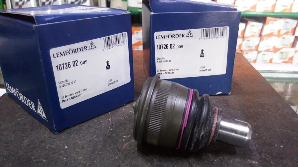 шаровая опора мерседес 190. шаровая 124.