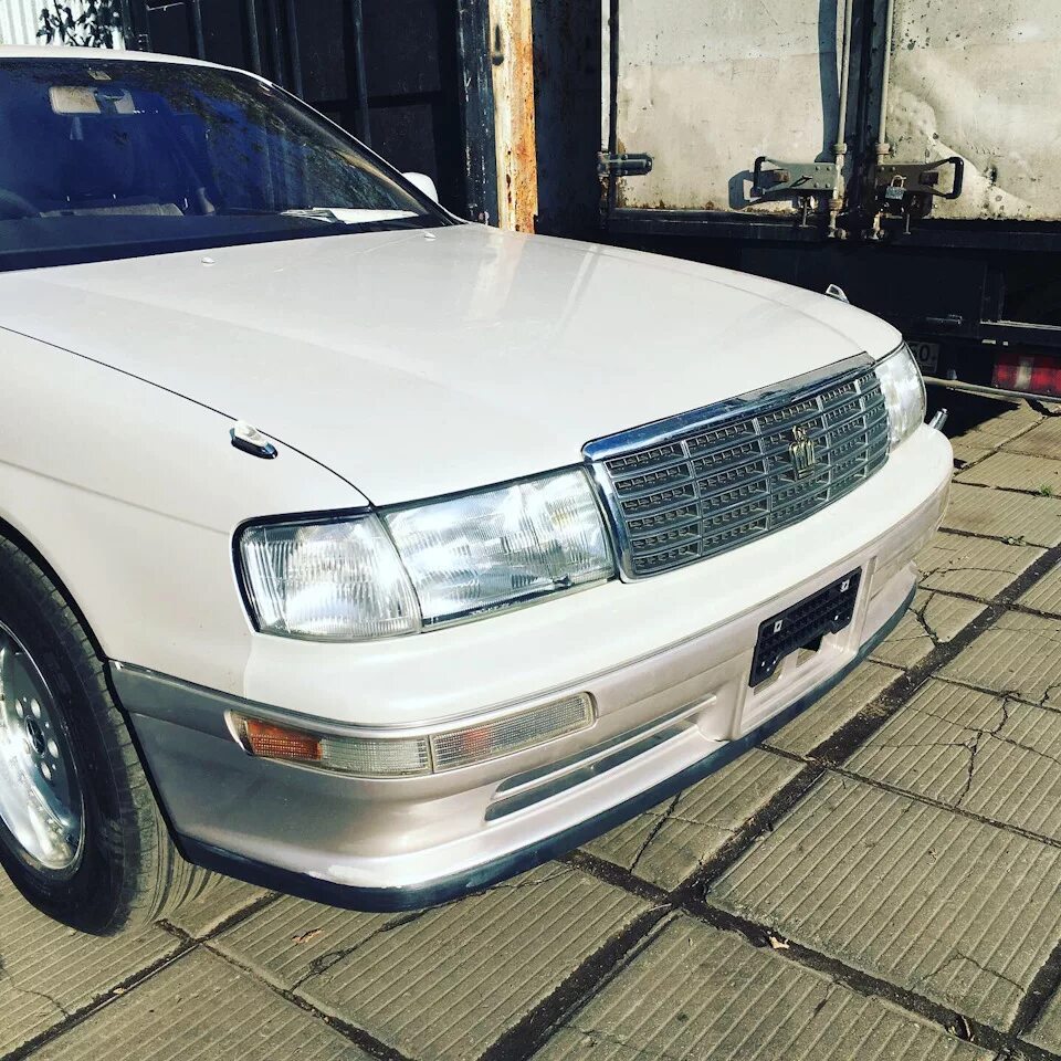 Какой краун лучше. Toyota crown рамный. рамный кроун s140. рамный краун 140. тойота кроун рамный кузов.