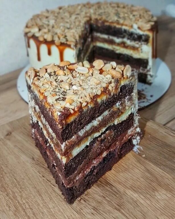 торт грецкий орех бахетле. веста начинка термостабильная. домашняя соленая карамель. начинка соленая карамель. вареная сгущенка.