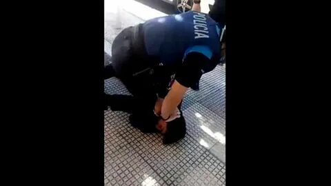 Пьеха встать на колени
