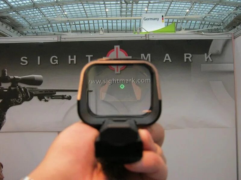 Как работает коллиматорный прицел. Коллиматор прицел принцип работы. Как работает коллиматорный прицел схема. Схема, принцип действия коллиматорного прицела. Самопальный коллиматорный прицел.