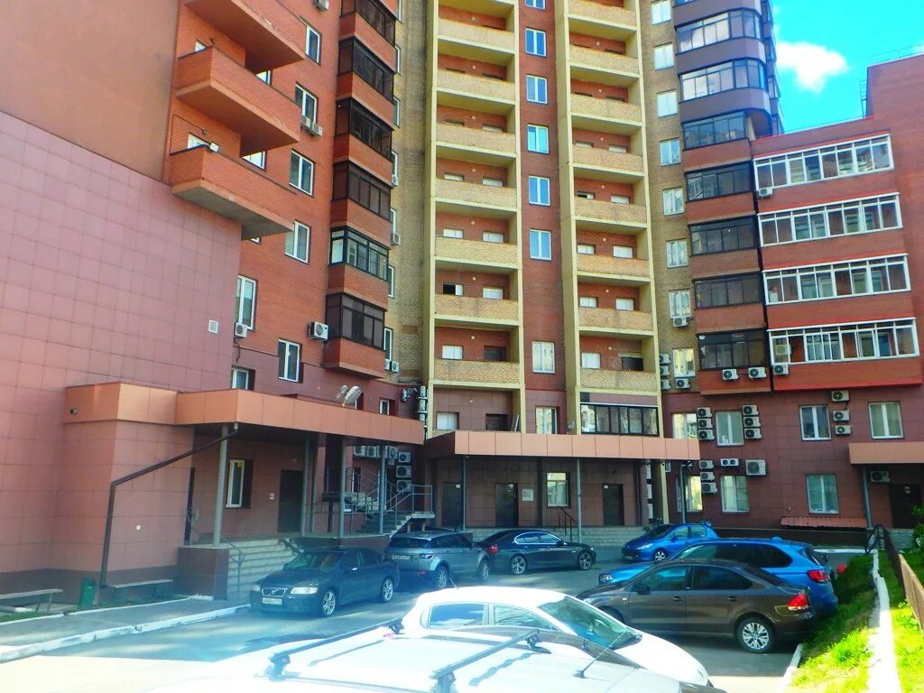 Братьев кашириных 122. Жк флагман челябинск. Ул братьев кашириных 124. Флагман братьев кашириных 124. Зоолайф.