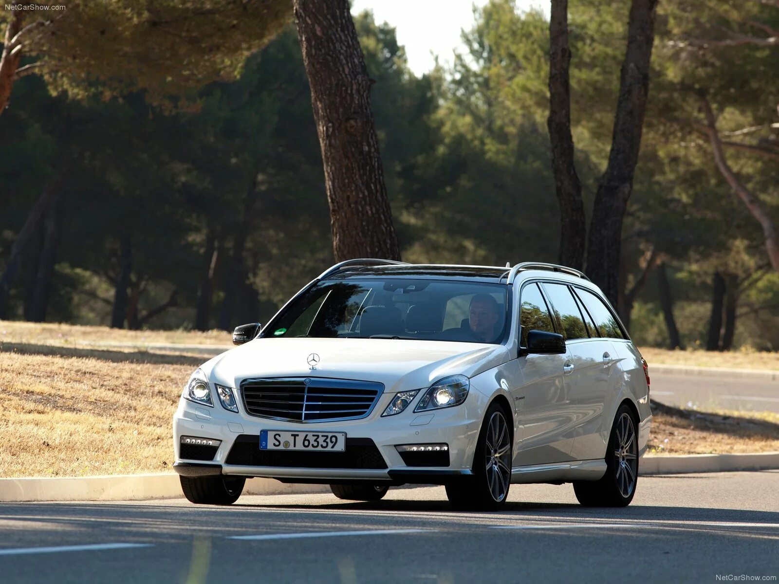 Фото машины 4. Mercedes Benz e63 AMG Wagon. E63 AMG Wagon. Mercedes-Benz e63 AMG Estate. 2012 E63 Wagon.