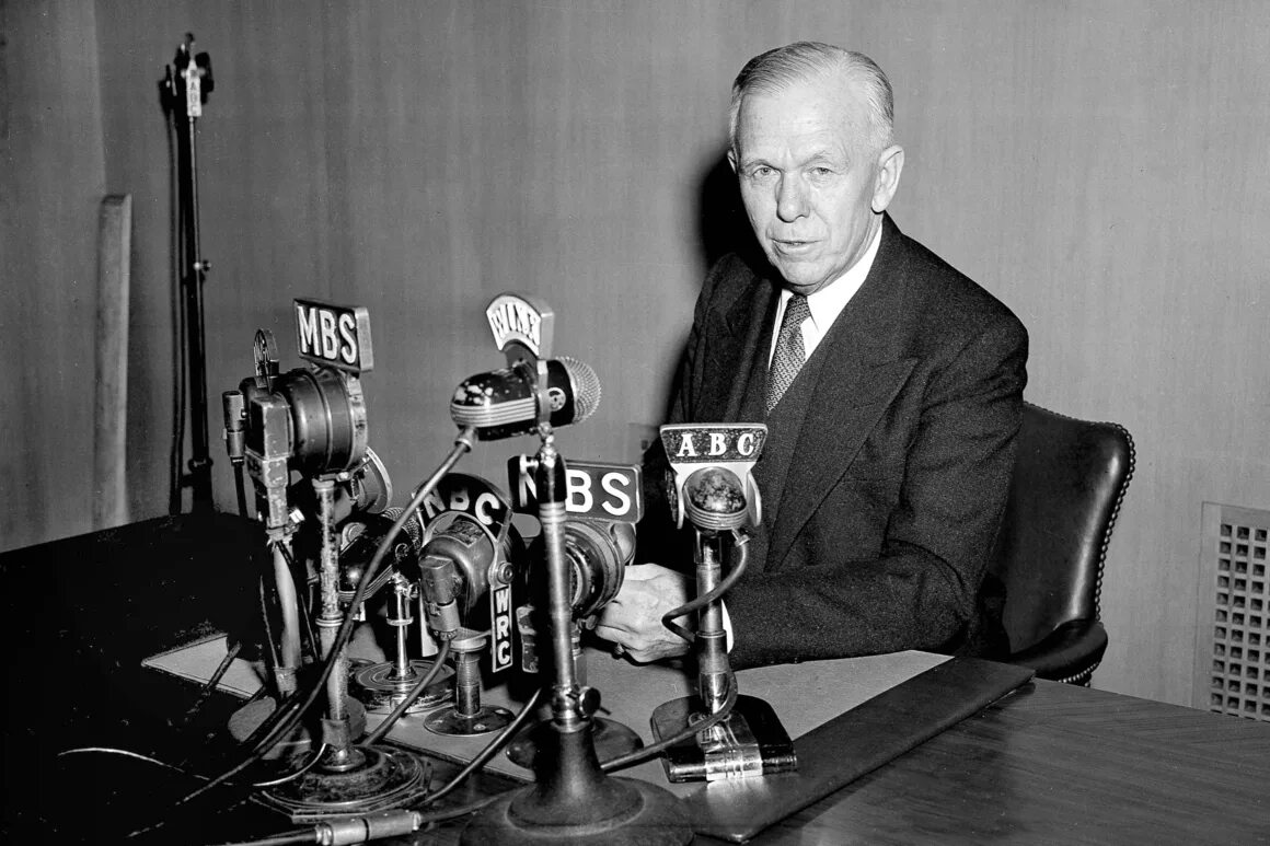 Джордж маршалл 5 июня 1947 года. План маршалла 1947–1948. 1948 г сша. 1948 г сша. Подписание нато 1949.