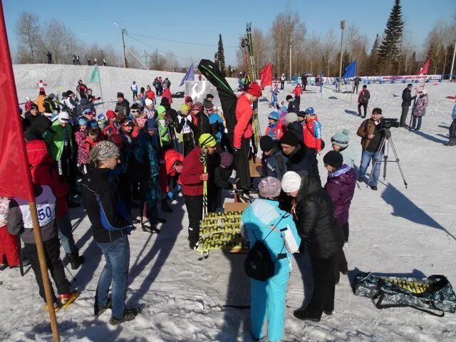 Кузбасский лыжный марафон 2023 медаль финишера. Лыжный кузбасс. Лыжники кузбасса. Скимаг лыжные гонки. Лыжники кемерово.