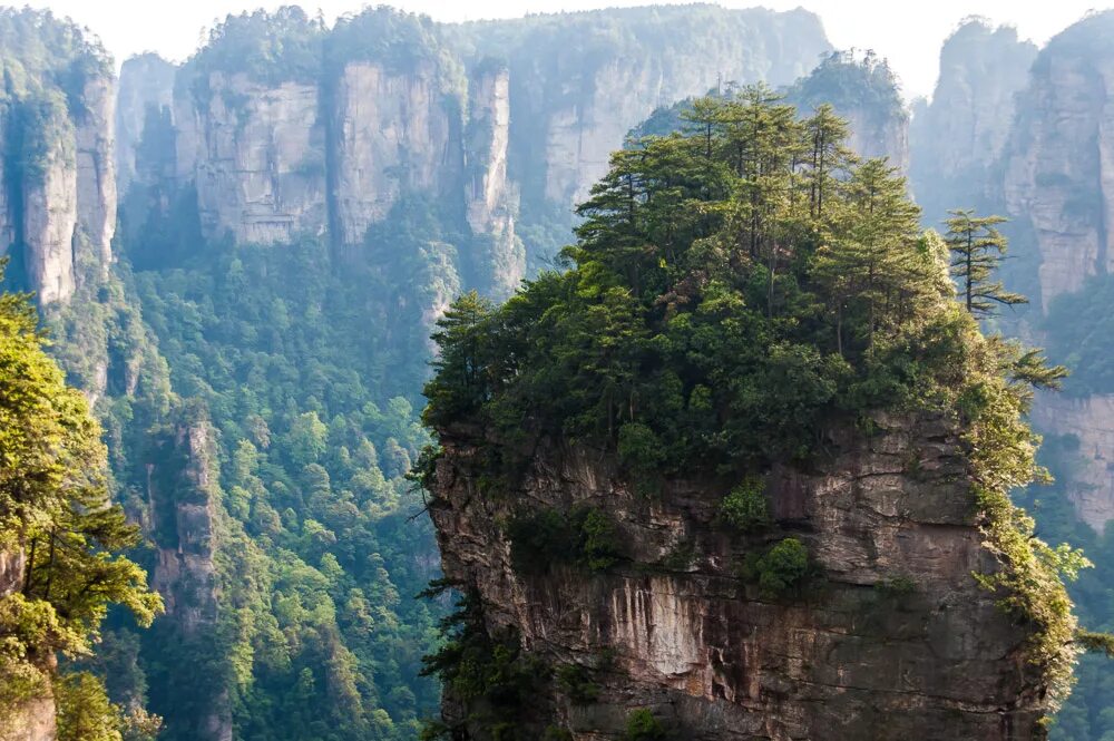 Китай. Горы аватар в фильме аватар. Горы аватара. Горы улинъюань. Туры в китай горы аватара.