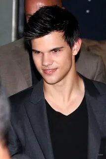 Taylor lautner net worth
