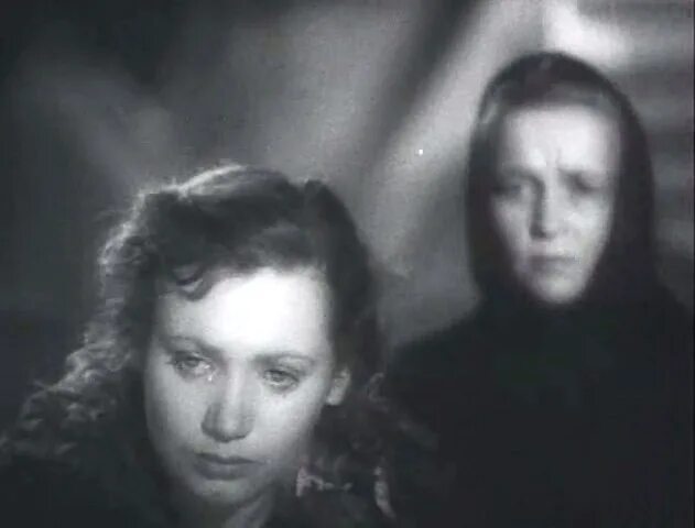 Она защищает родину режиссер. «Она защищает родину» (1943) ф. м. Эрмлера.