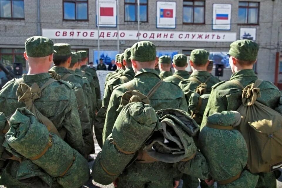 Сборы срочников. Сборы срочников. Железнодорожный военкомат распределительный пункт. Сборы срочников. Весенний призыв.