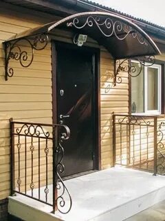 Крыльцо с ковкой