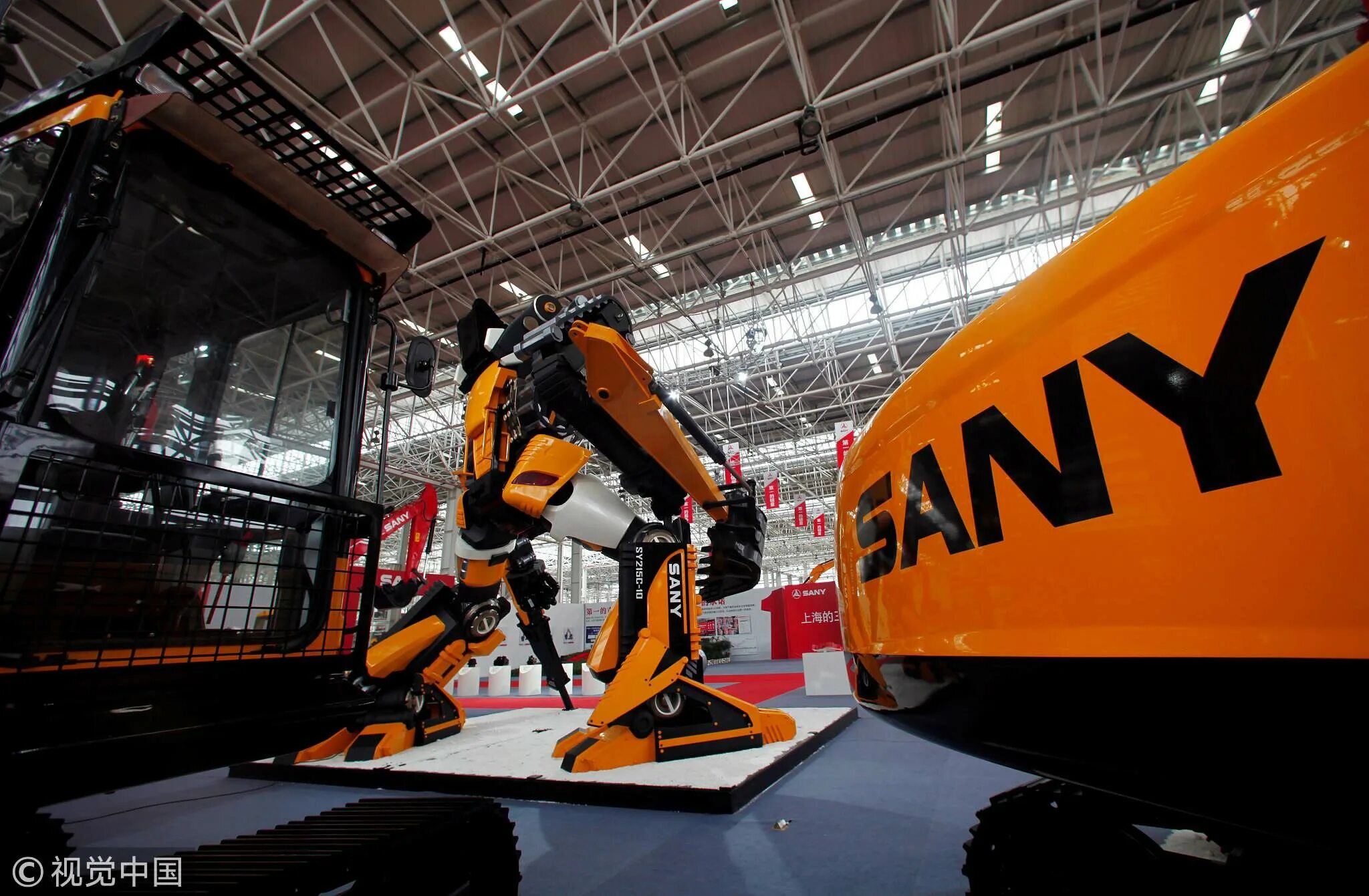 Sany heavy industry. Sany heavy industry машиностроительные компании логотип на черном фоне. Sany. Sany heavy industry машиностроительные компании китая. Завод sany в китае.