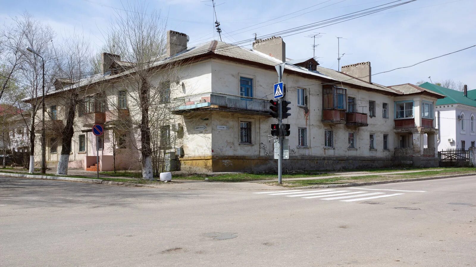 12 201 1