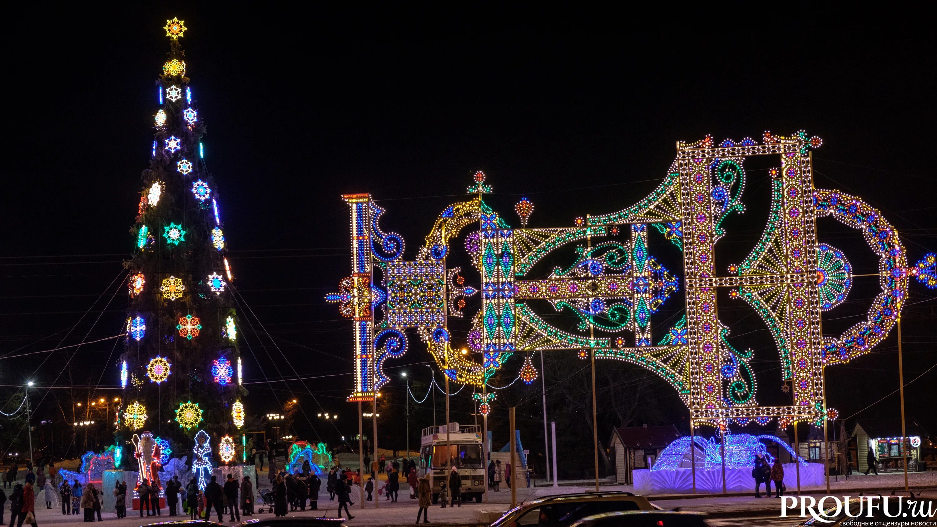 Новый год в уфе где встретить 2024. Новый год в башкирии. Ледовый городок благовещенск 2022. Уфа в декабре. Новогодние каникулы в уфе.