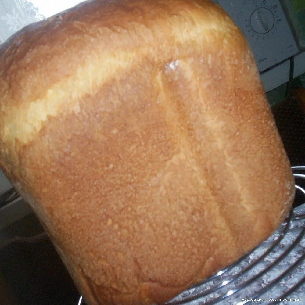 Вкусный хлеб в хлебопечке. Хлеб Московский. Хлеб 2 сорта в хлебопечке рецепты. Решетка для хлеба после выпечки. Почему хлеб оседает при выпечке