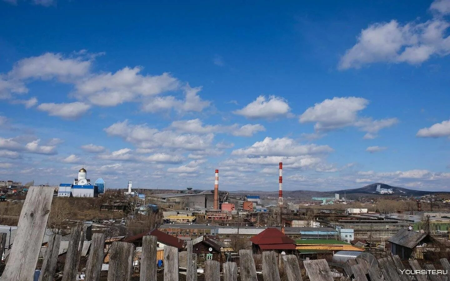 Ревда в реальном времени. Лысая гора ревда. Ревда (город). Улицы в 2007 ревда. Ревда в реальном времени.