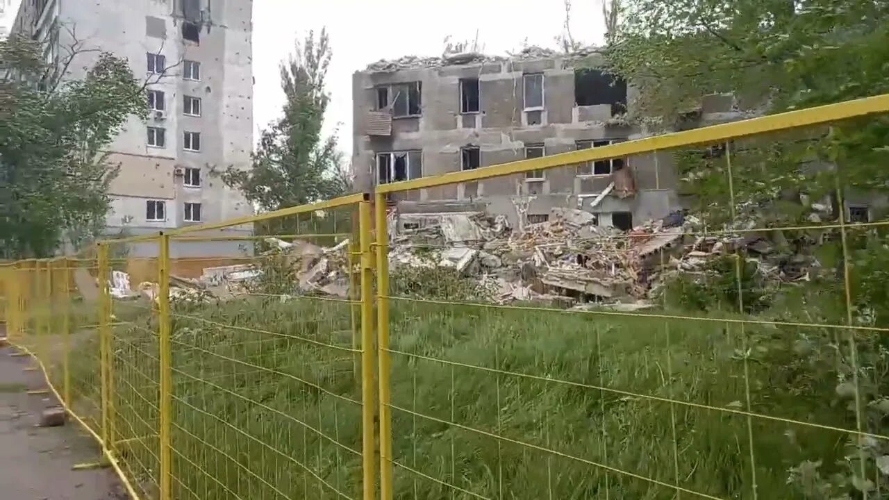 Что случилось в мариуполе. Жизнь в мариуполе. мариуполь сейчас. восстановление мариуполя. новый мариуполь.