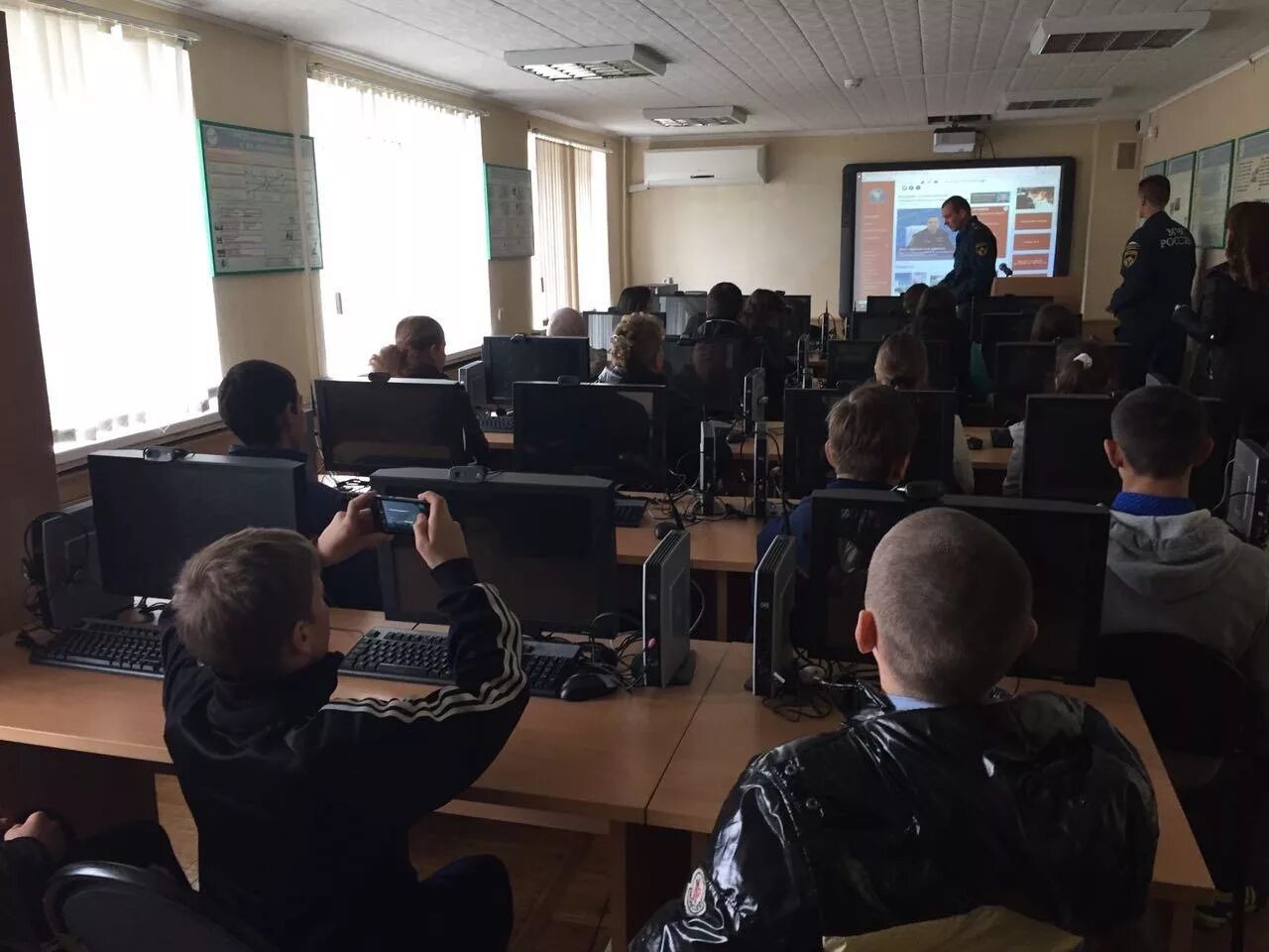 Мчс г казани. Лунькин андрей юрьевич мчс россии. Трущин максим владимирович мчс. Флот мчс. Выставка мчс 2023.