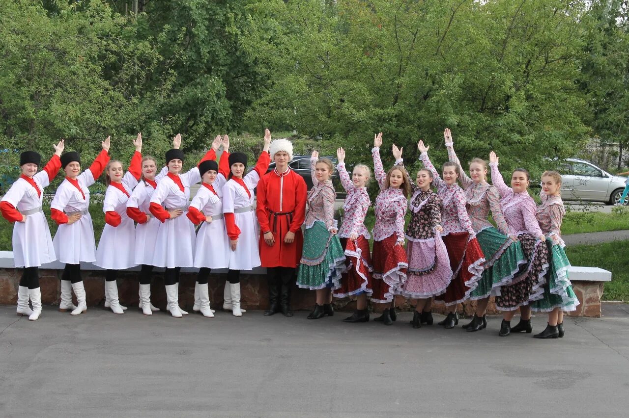 Погода на неделю саянск иркутская. Саянск. Город Саянск. Достопримечательности Саянска Иркутской области. Саянск дом культуры.