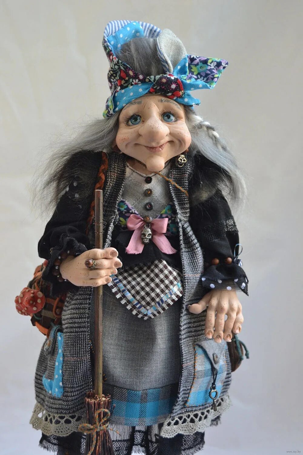 Купить куклу баба. Кукла баба Яга Baba Yaga. Кукла баба Яга Гарц. Фабричная кукла баба Яга 50см.