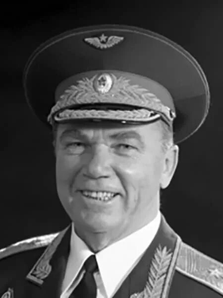 1 и н кожедуб. Маршал кожедуб.