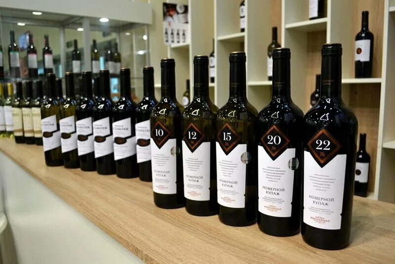 Российские вина отзывы. Russian wine bar. Российское вино. Российское вино. Российское вино.