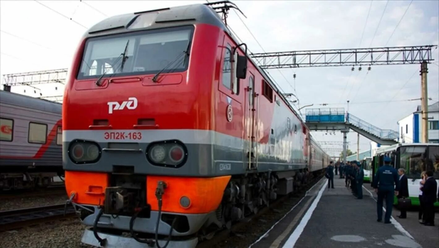 Движение поезда томск. Поезд Томск Асино. Электропоезд Томск Кузбасс пригород. Томск Асино электричка. Электричка Томск.