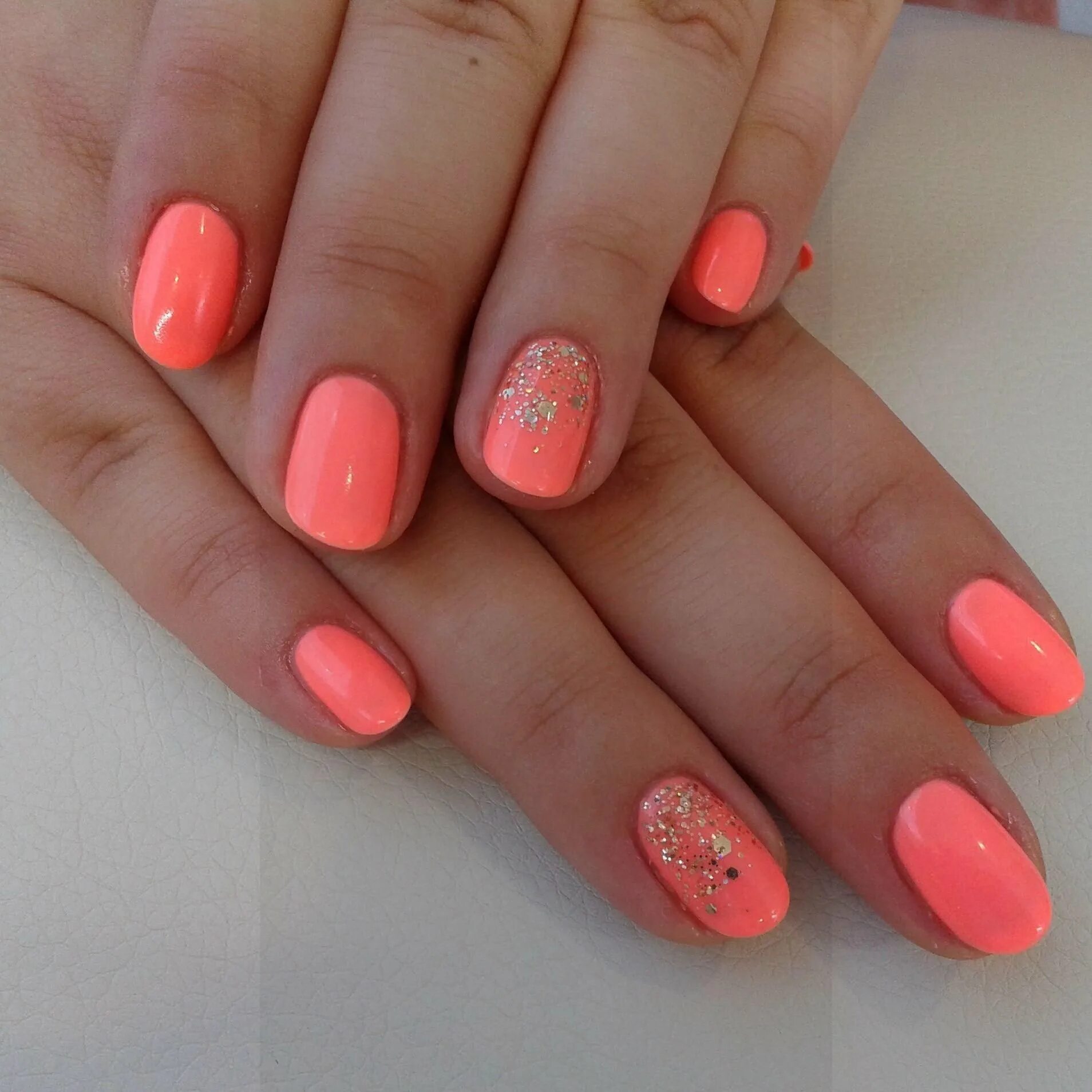 персиковый маникюр. маникюр кораллового цвета. фото коралловых ногтей. маникюр кораллового цвета. фото коралловых ногтей.