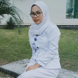 Bidan cantik