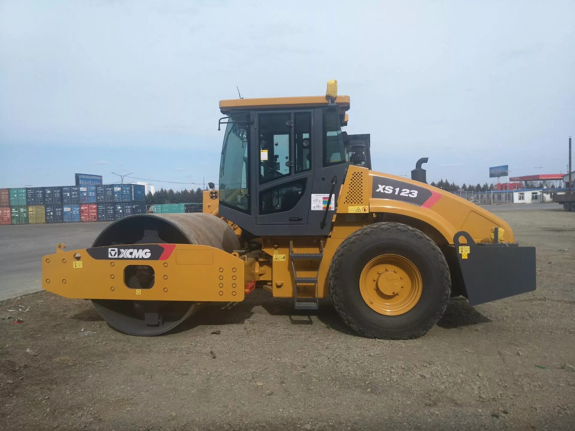 Каток xcmg. Xcmg xs335. Виброкаток xcmg xs123. Виброкаток xcmg xs185. Грунтовый каток xcmg xs 123.