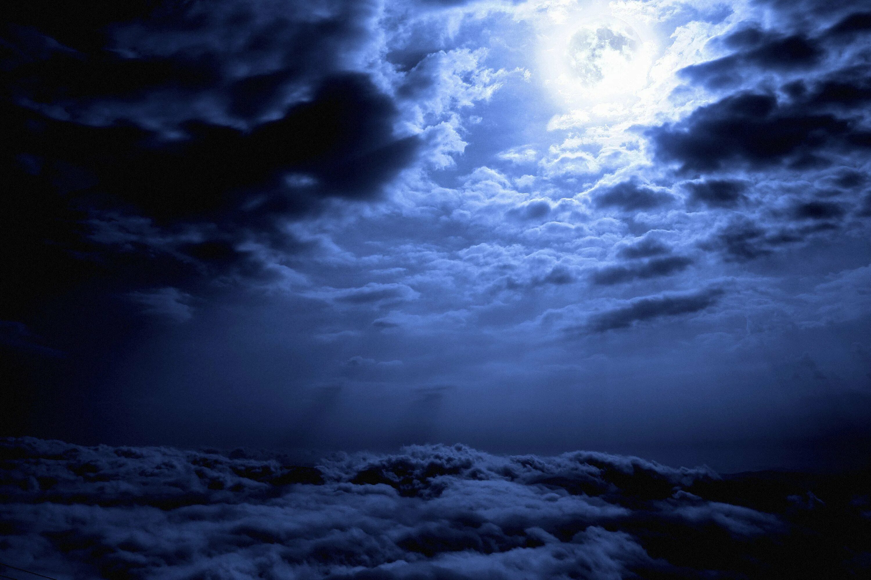 Черный день синяя ночь. Темное небо. Мрачное небо. Ночное небо с облаками. Облака ночью.