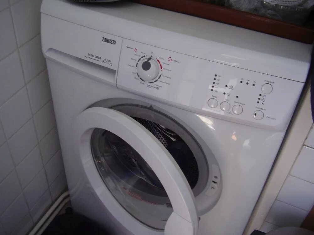 Стиральная машина zanussi 687. Стиральная машина zanussi zws 2106 w. Zanussi zws 685 v. Стиральная машина занусси 5107. Стиральная машина занусси 5107.