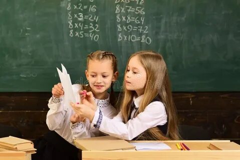 В школе девочки составляют 59