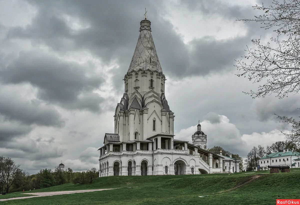 арх. узей-заповедник «коломенское». коломенская высокая. коломенская высокая. коломенское музей-заповедник вид сверху.