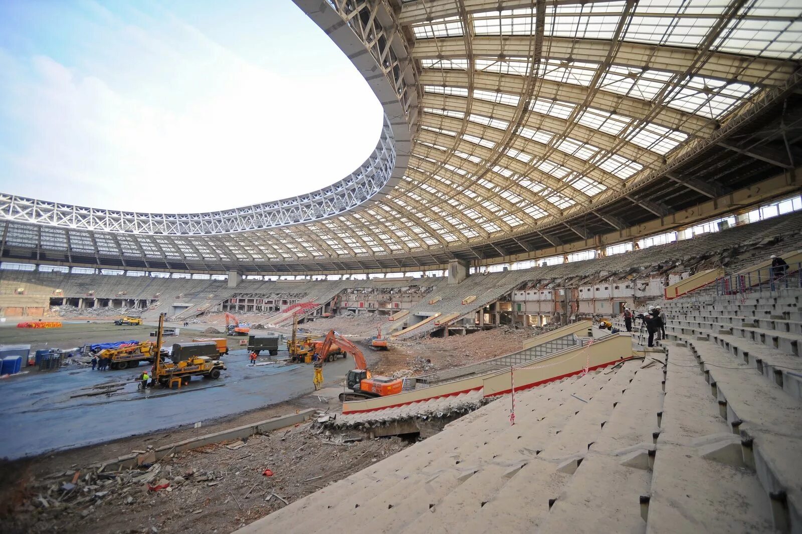 стадион лужники после реконструкции. лужники арена. северный спортивный комплекс лужники. большая спортивная арена лужники. стадион лужники конструкция.