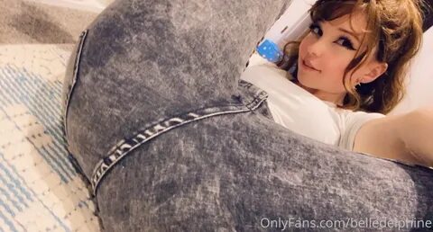 Belle-Delphine-Topless-Selfie-Photos-Leaked-OnlyFans-Video-36.jpg.